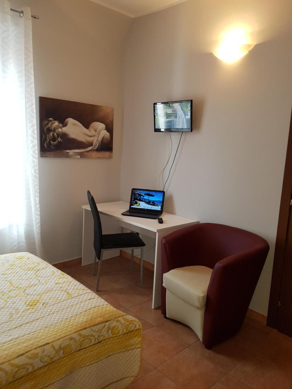 Cristal Rooms Piacenza Ngoại thất bức ảnh